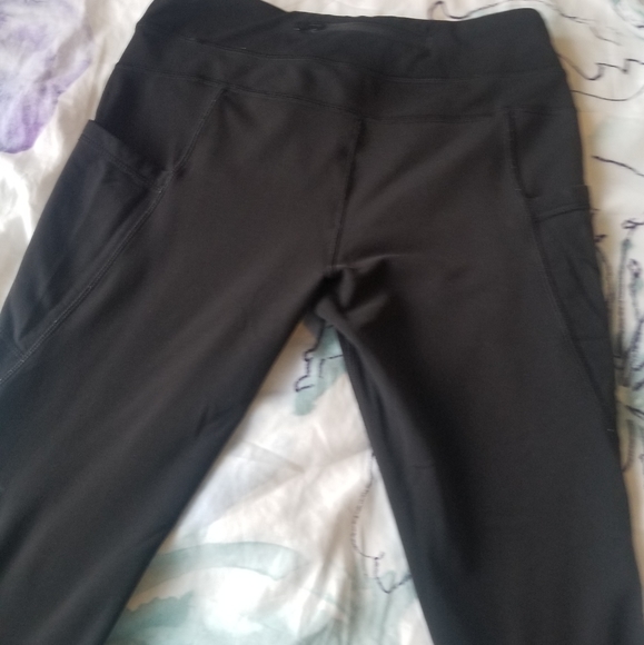 Size 14 Ivivva Lululemon Reflective Run Wind Pants - Picture 3 of 5